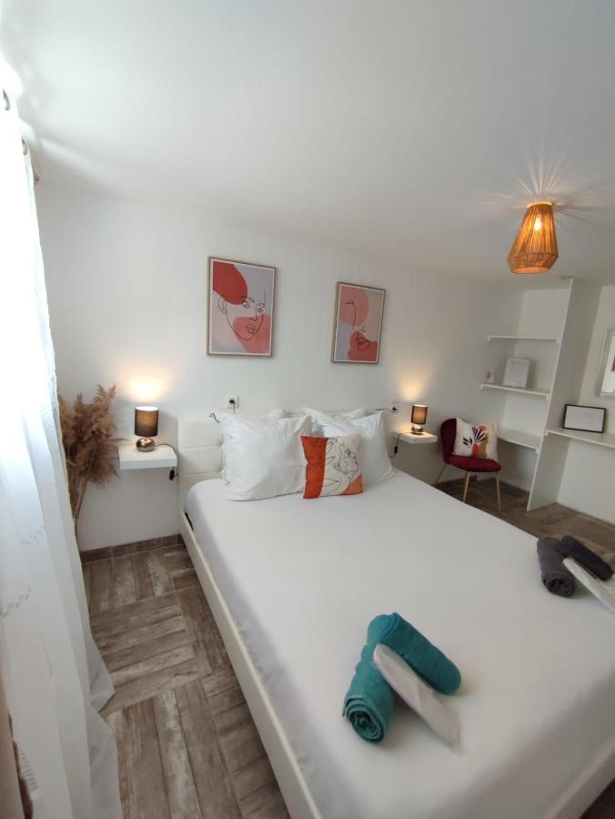 100m2, Independant Dans Notre Maison Apartment