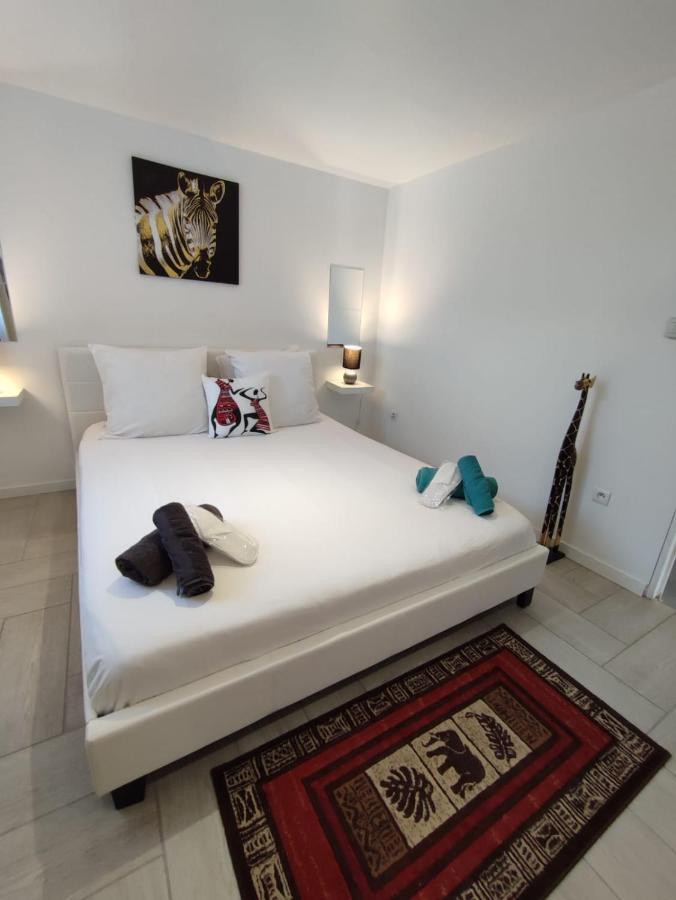100m2, Independant Dans Notre Maison Apartment Garennes-sur-Eure